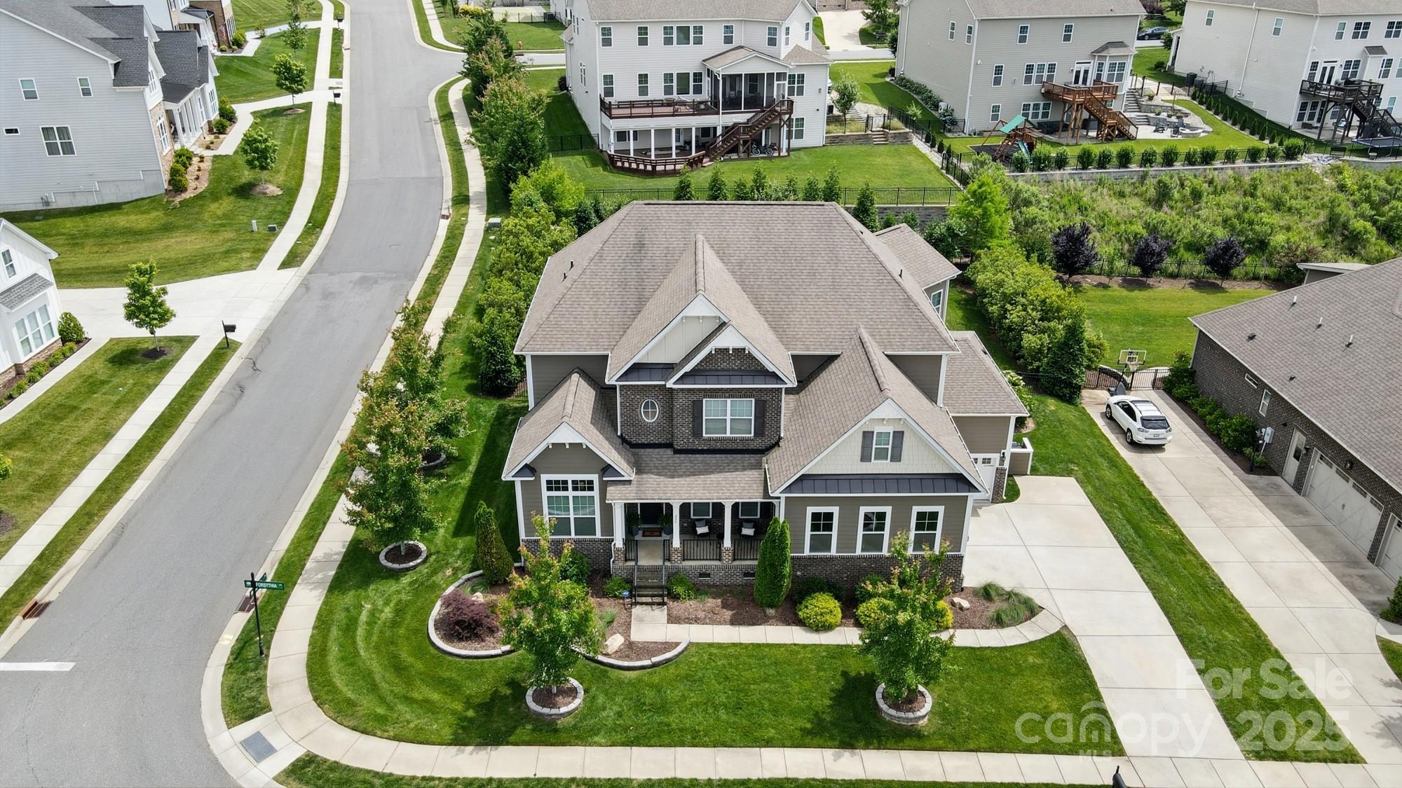 220 Forsythia Lane