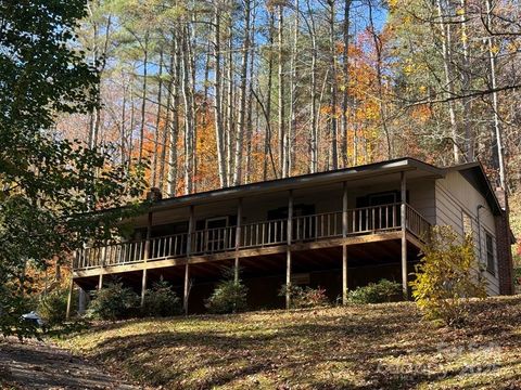 82 Merry Cove Road Sylva NC 28779