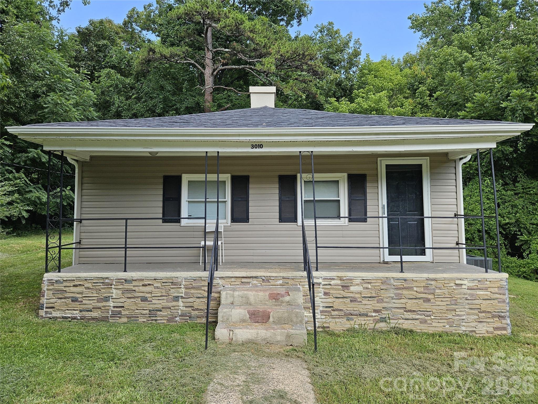 3010 Capitol Drive, Charlotte, NC, 28208