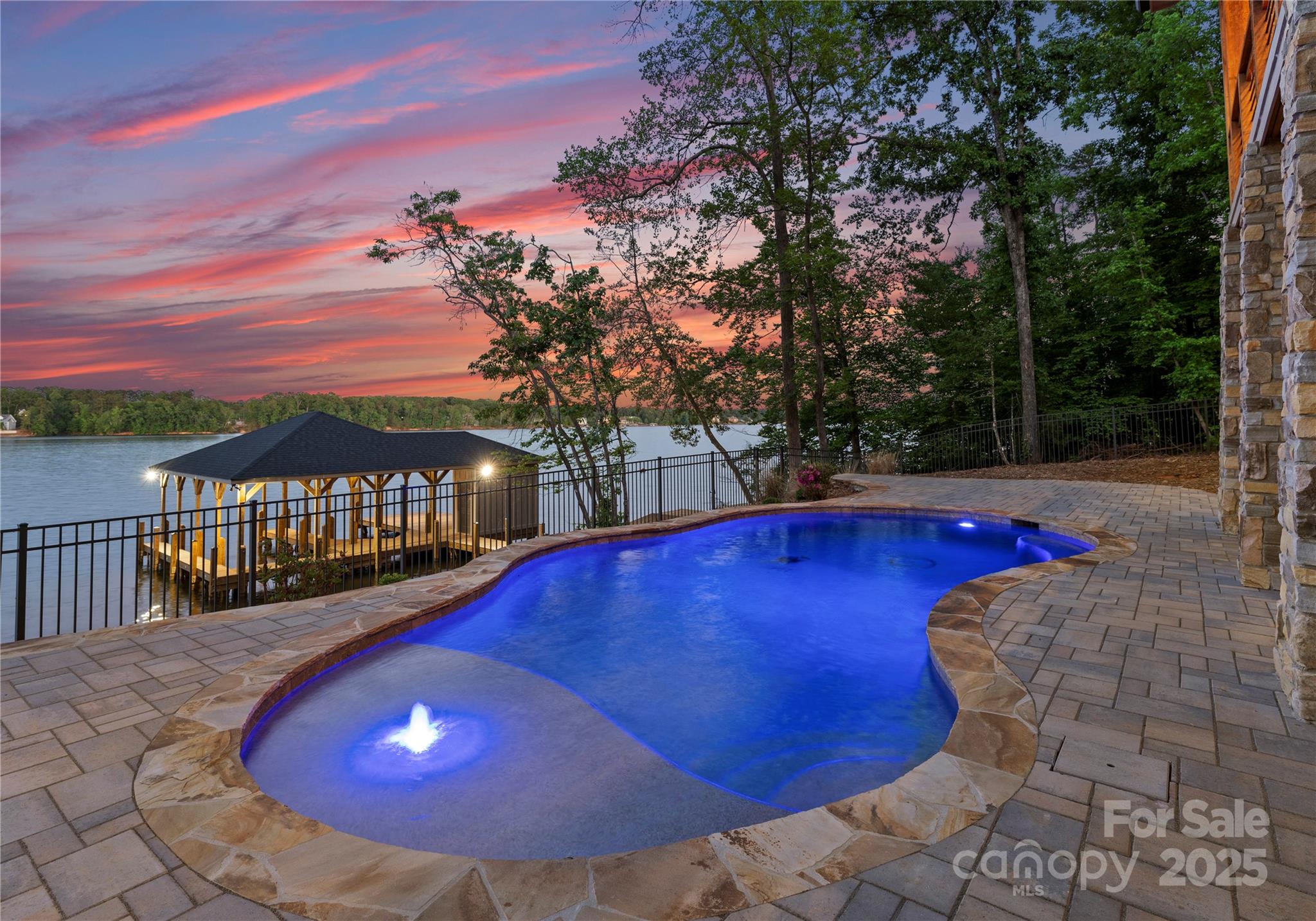 8058 Edgewater Drive