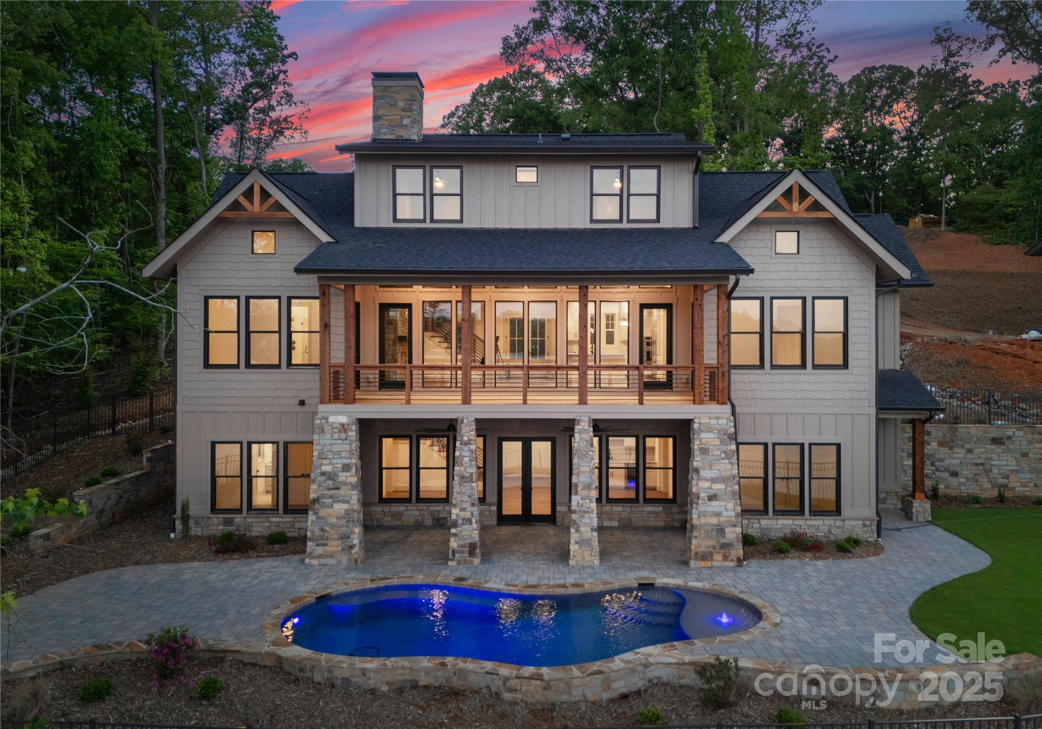 8058 Edgewater Drive
