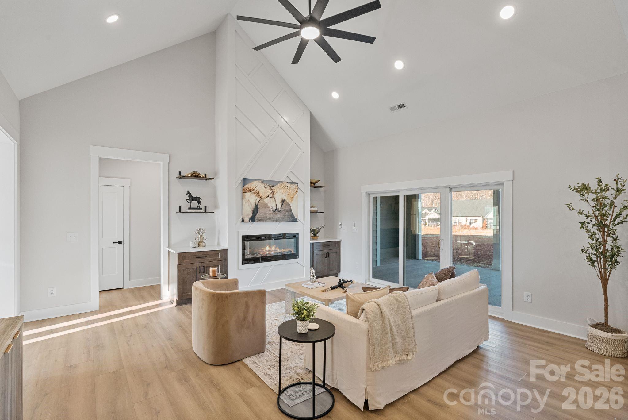 1135 Stonegate Drive