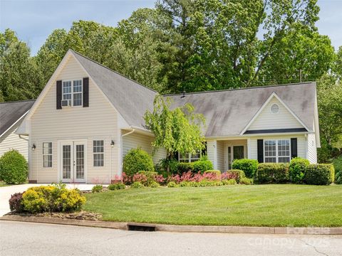 14 Stonehollow Road Fletcher NC 28732