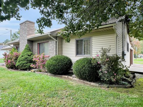 A home in Waynesville