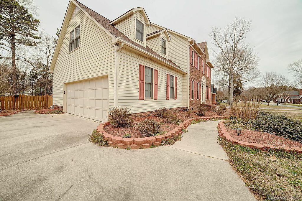 Stallings Glen - Residential