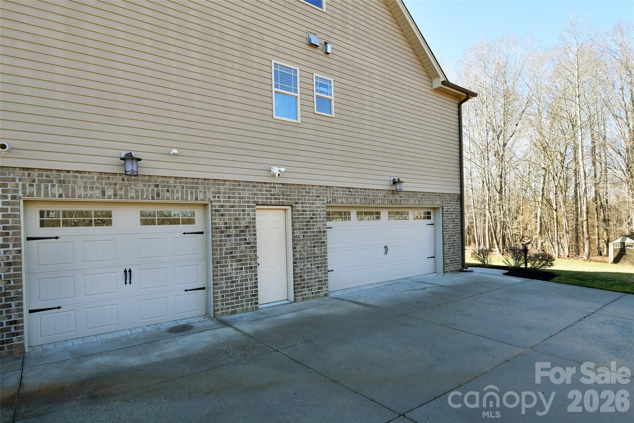 6832 Orchard Path Drive