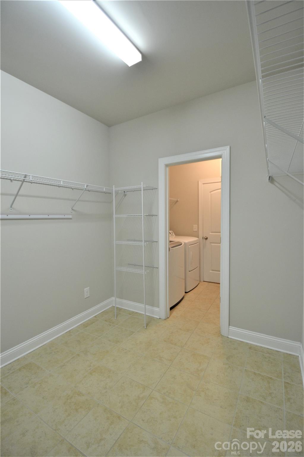 Antiquity - Residential Lease