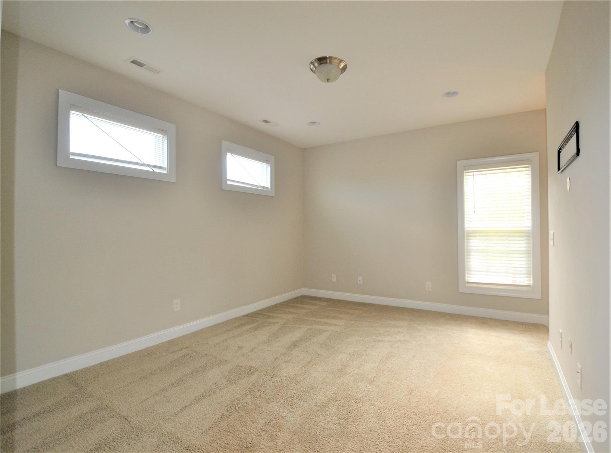 Antiquity - Residential Lease