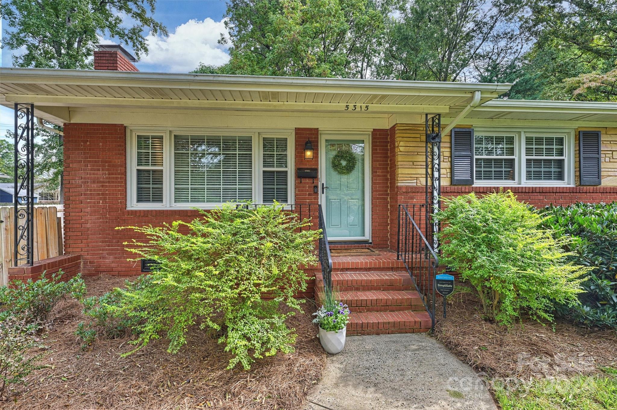 Montclaire - Residential