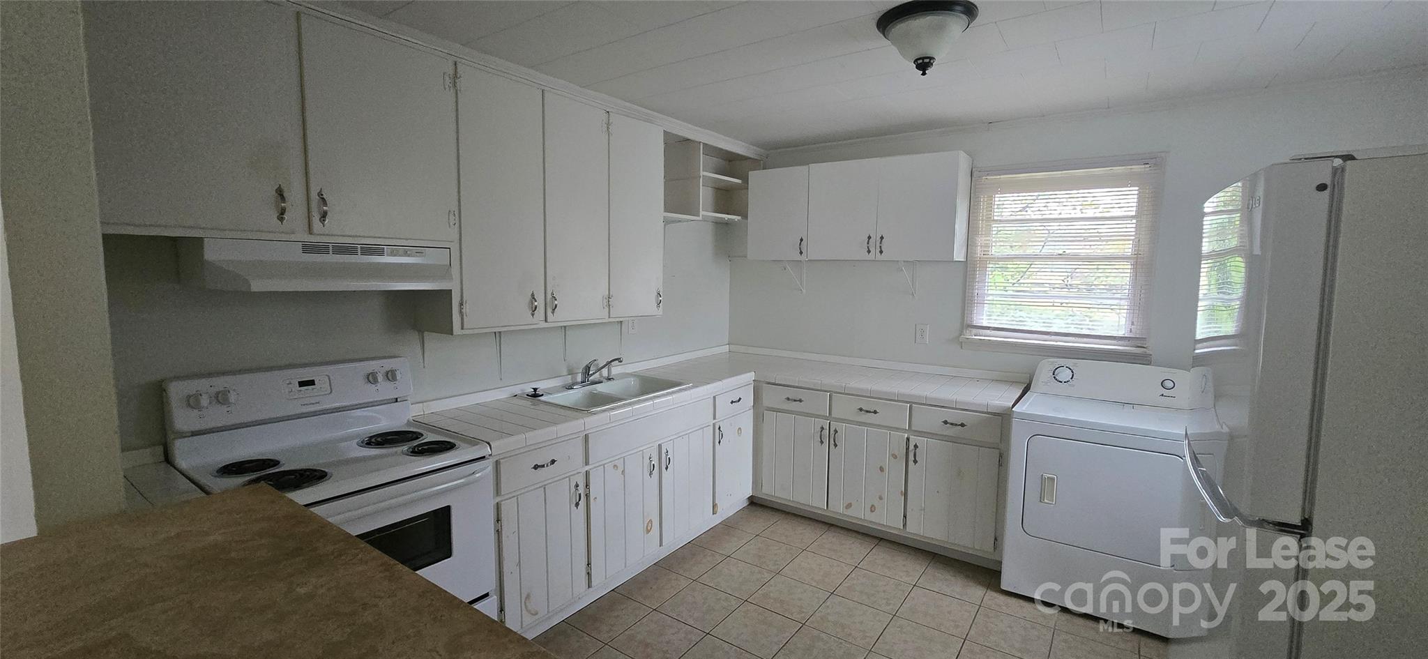 508 Arlington Circle NW 1