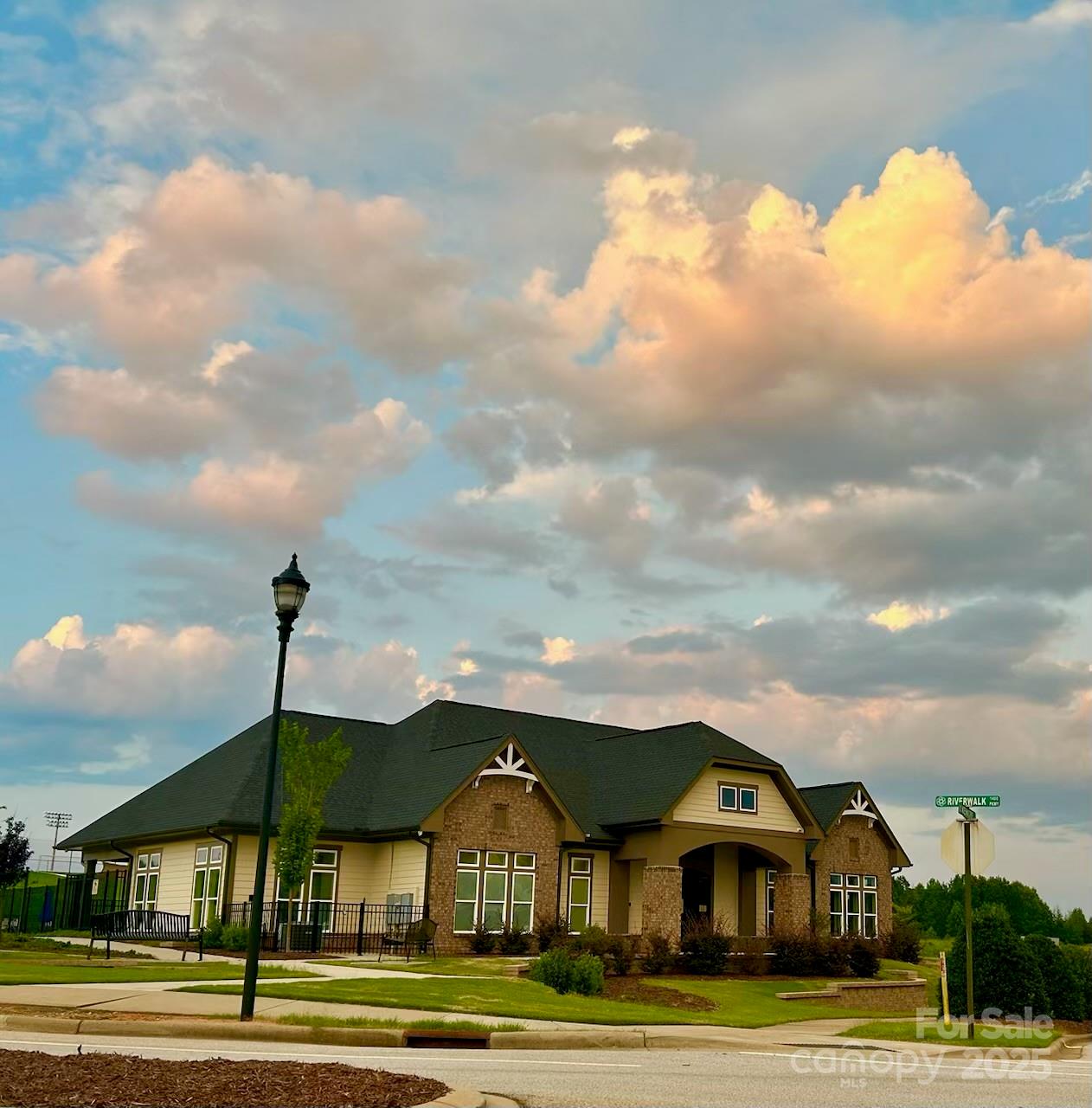 Riverwalk - Residential