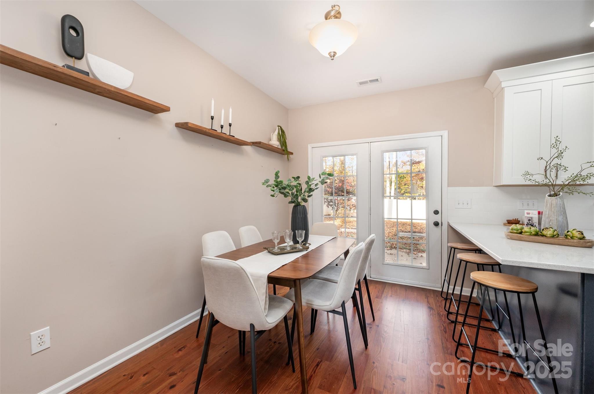 8635 Common Oak Lane