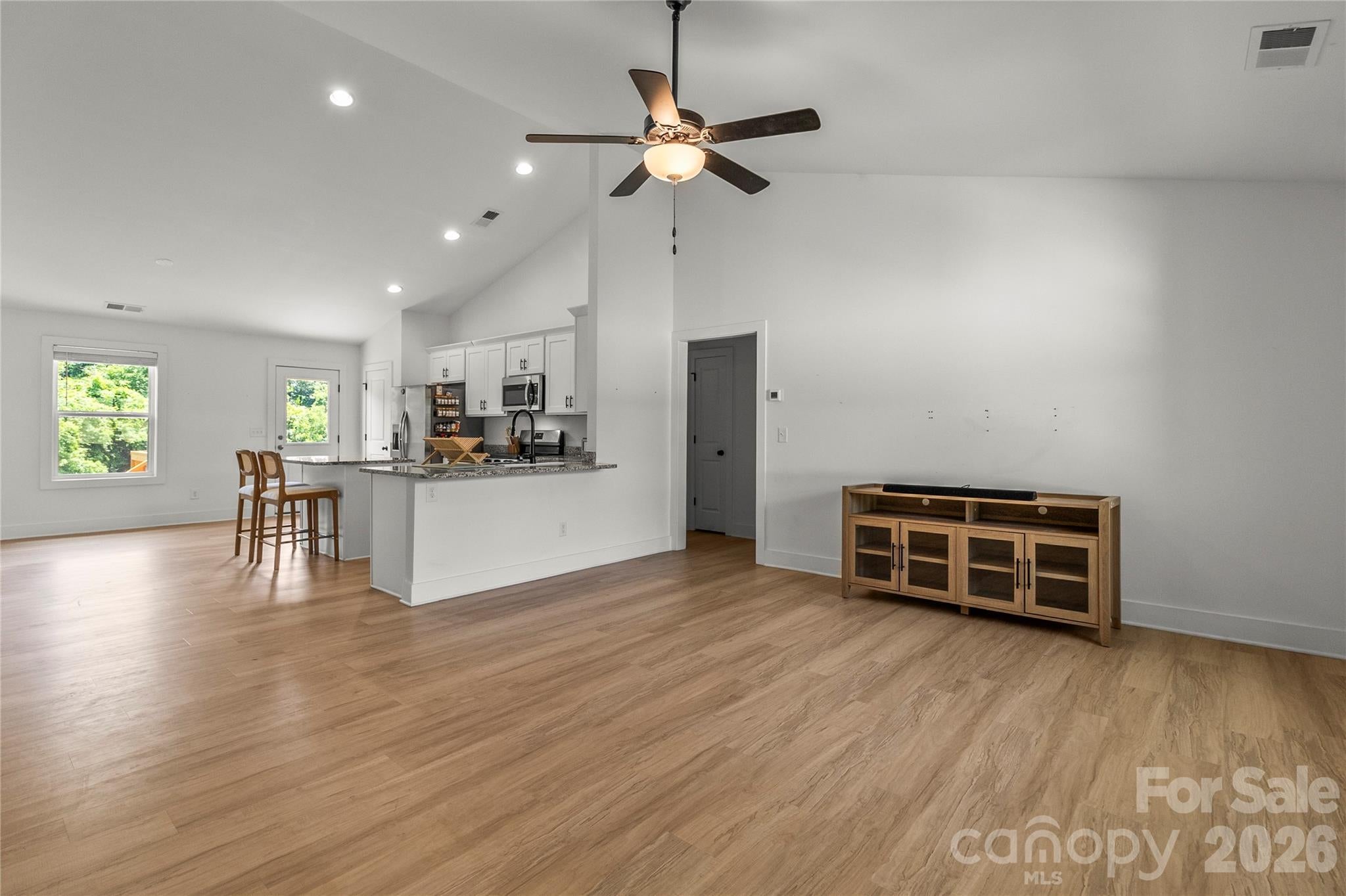 2412 Mintew Circle
