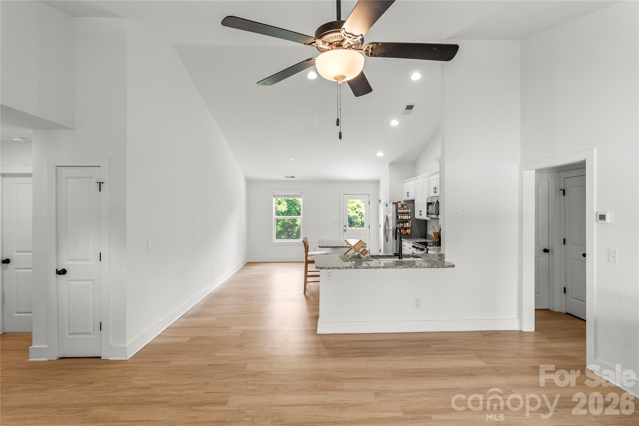2412 Mintew Circle