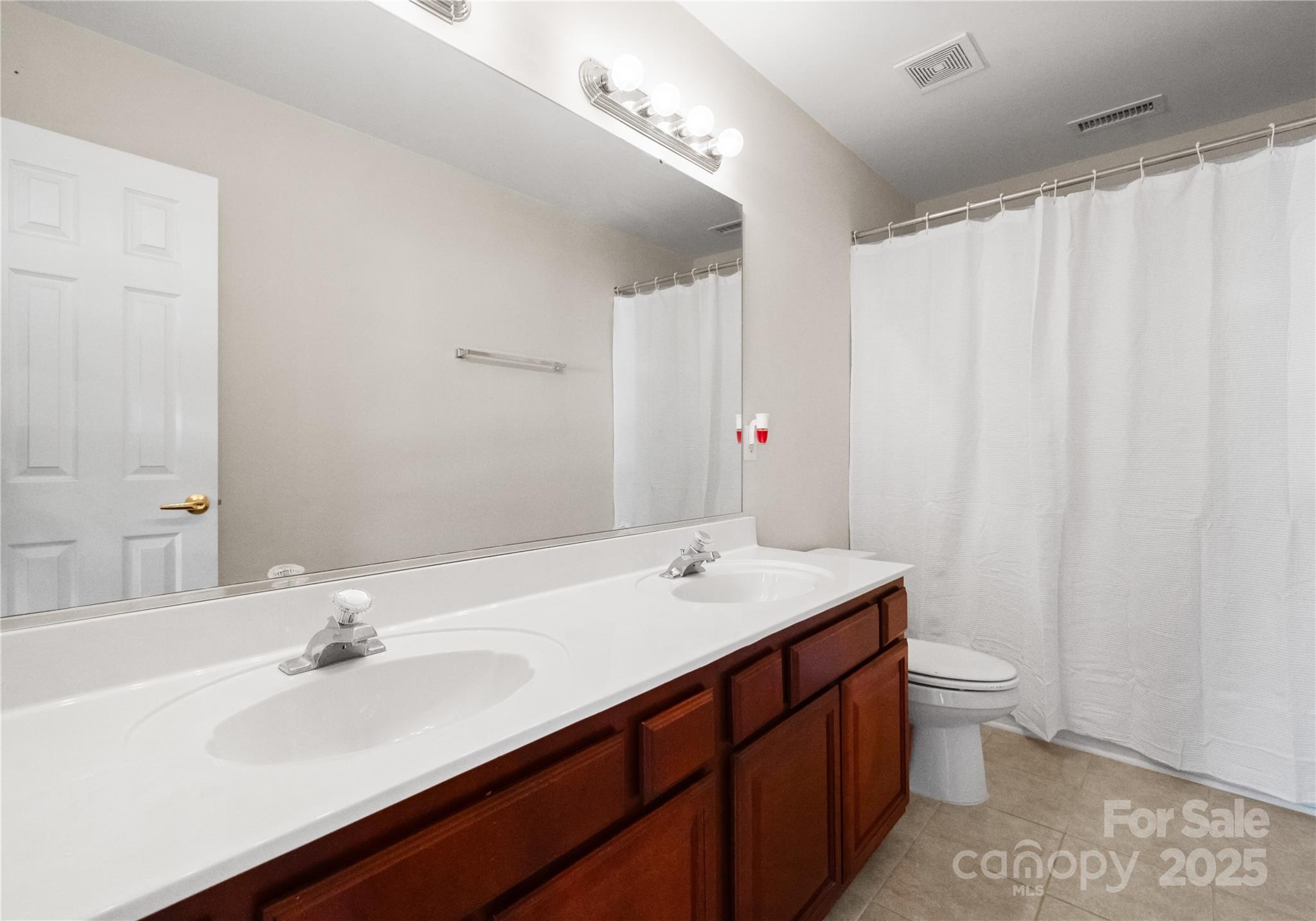 Thornblade - Residential