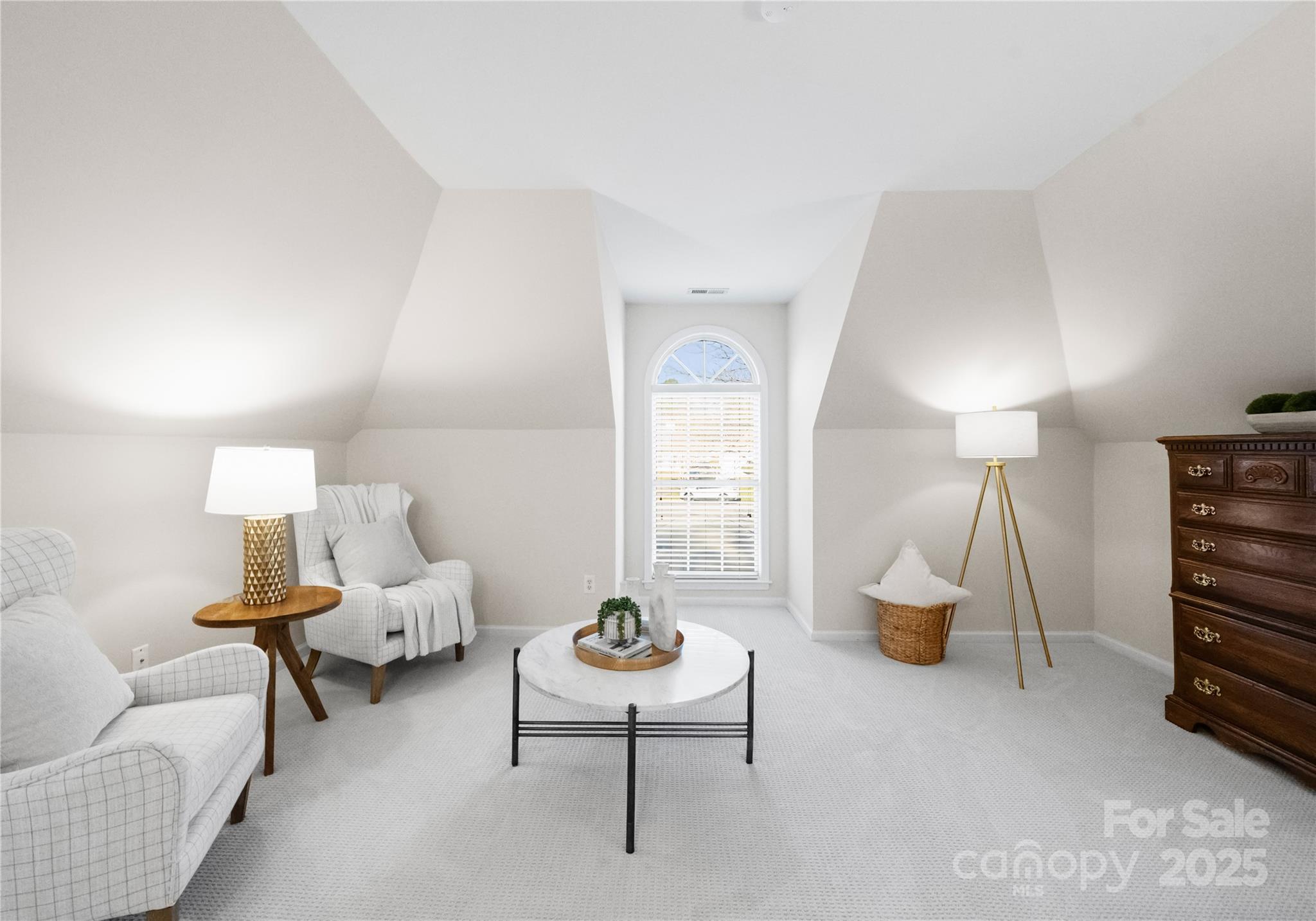 Thornblade - Residential