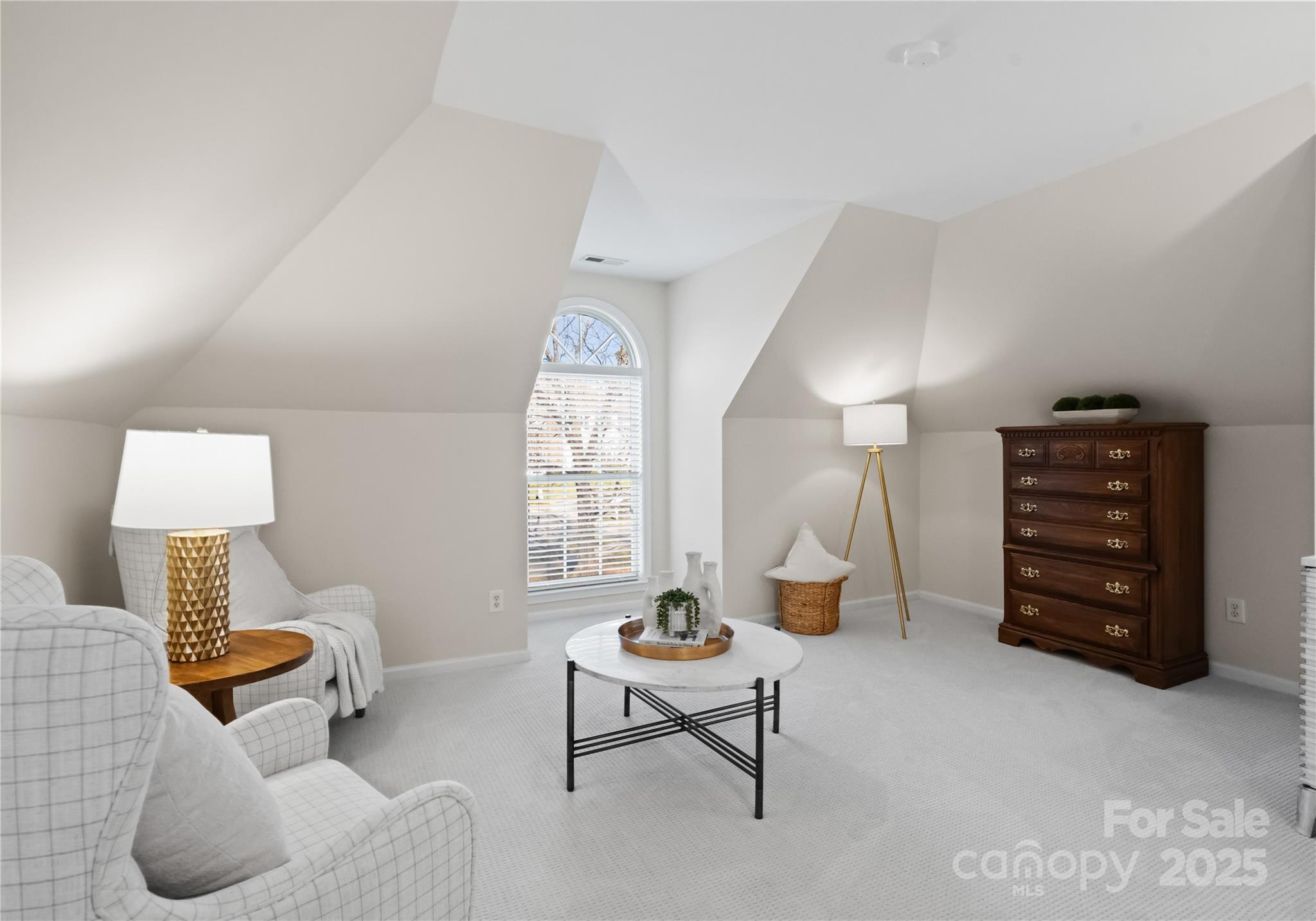 Thornblade - Residential