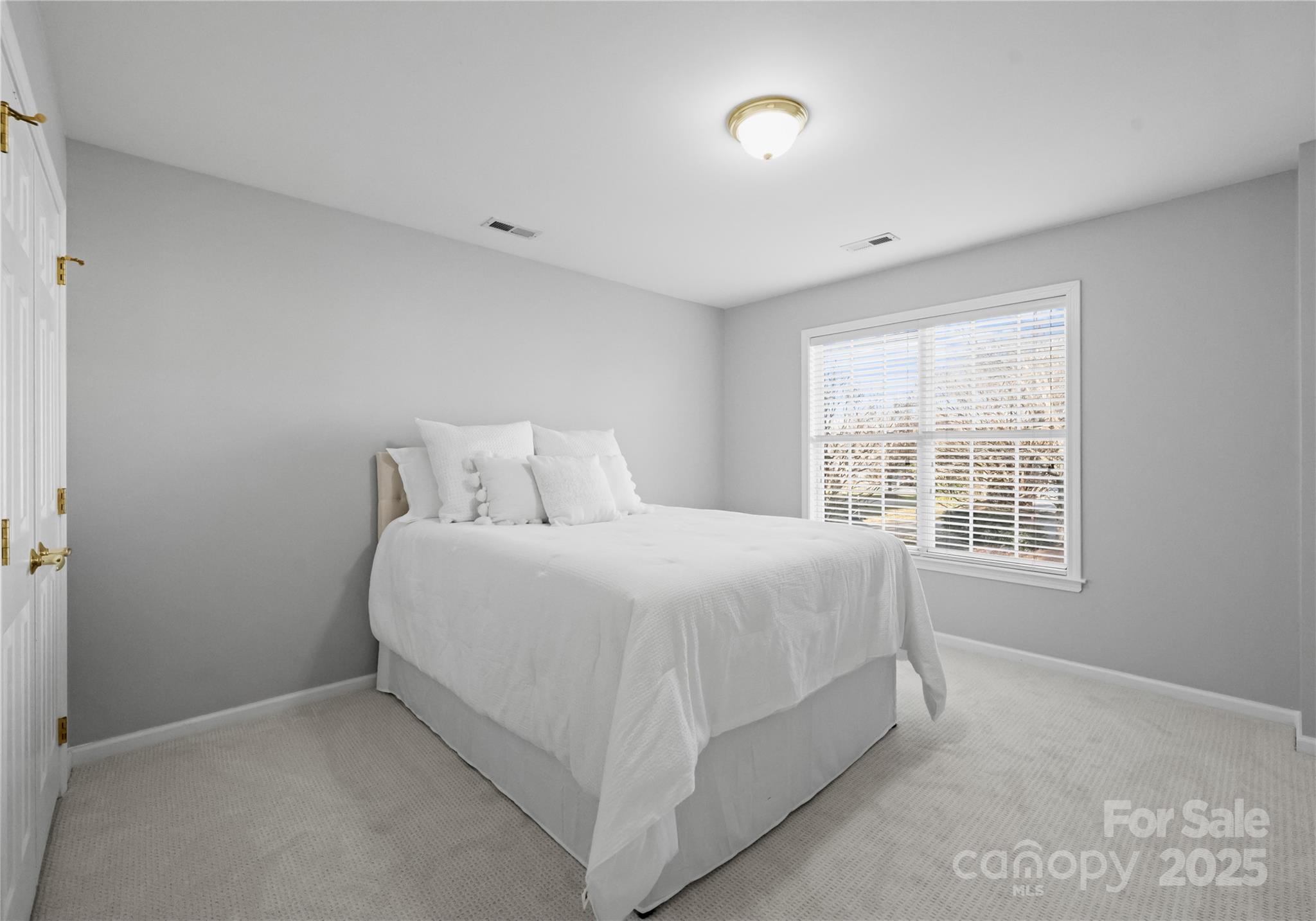 Thornblade - Residential