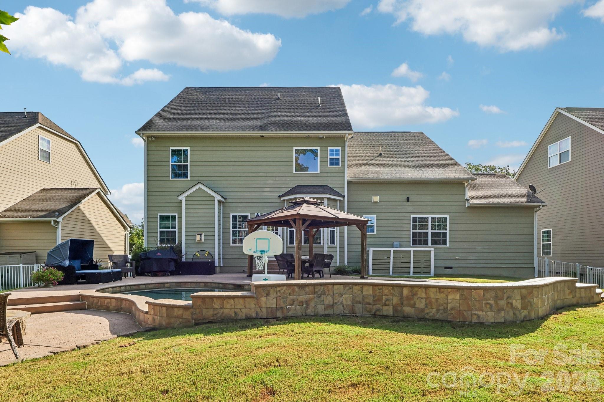 3812 Litchfield Drive