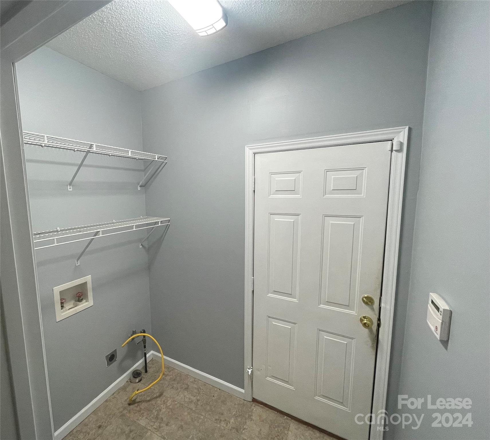 Oak Creek - Residential Lease