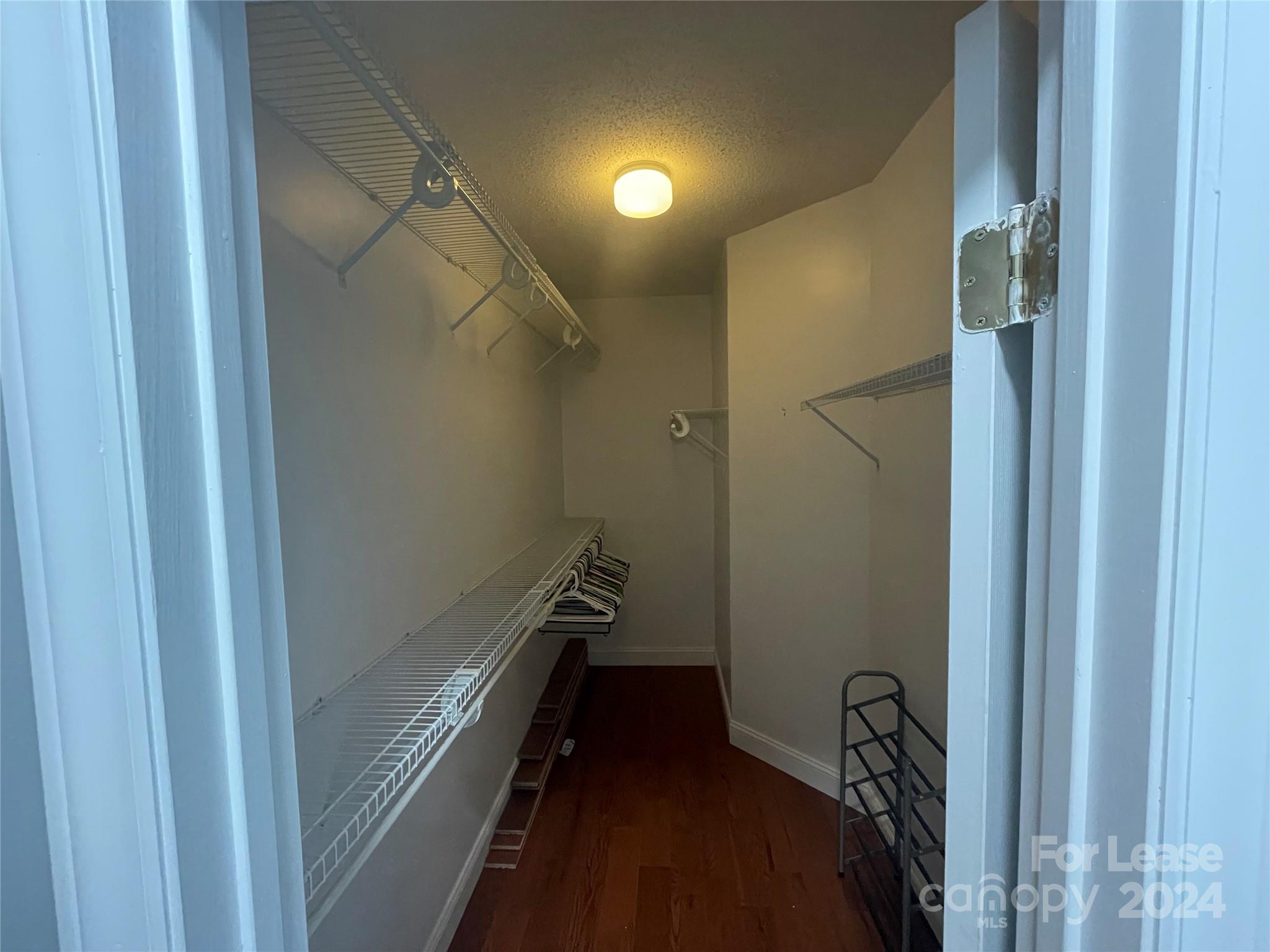 Oak Creek - Residential Lease