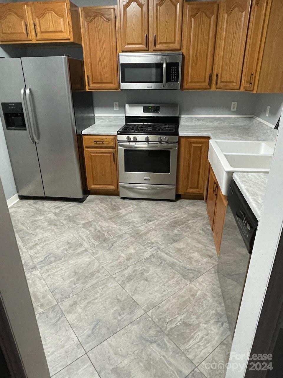 Oak Creek - Residential Lease