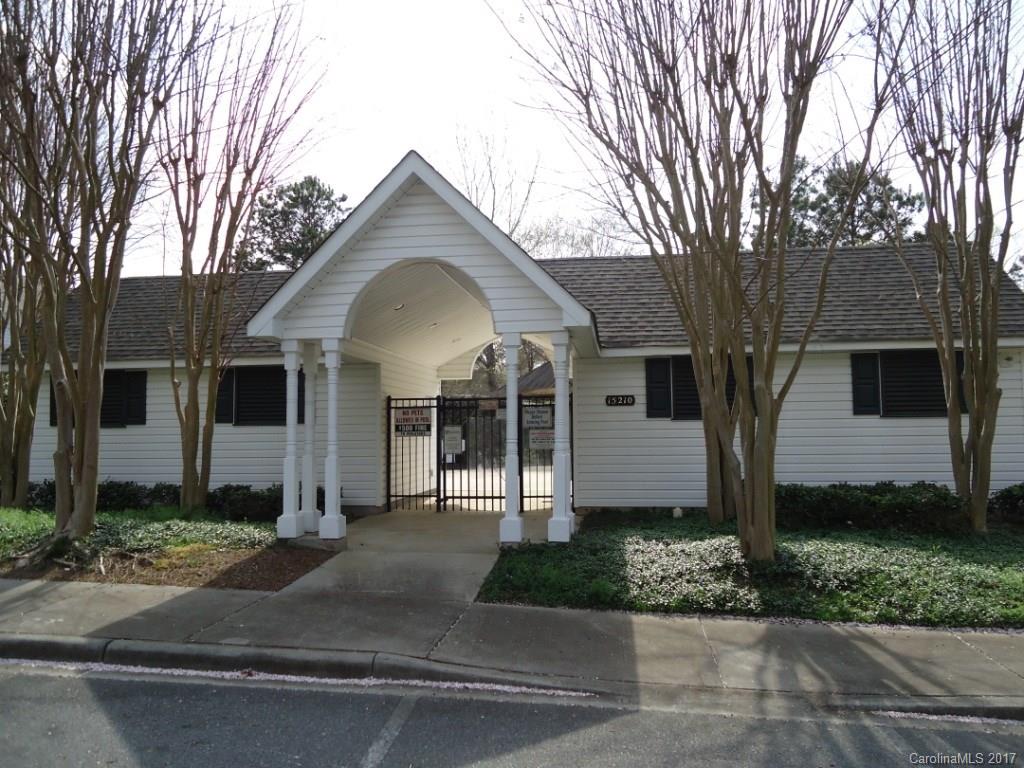 Maple Crest - Residential