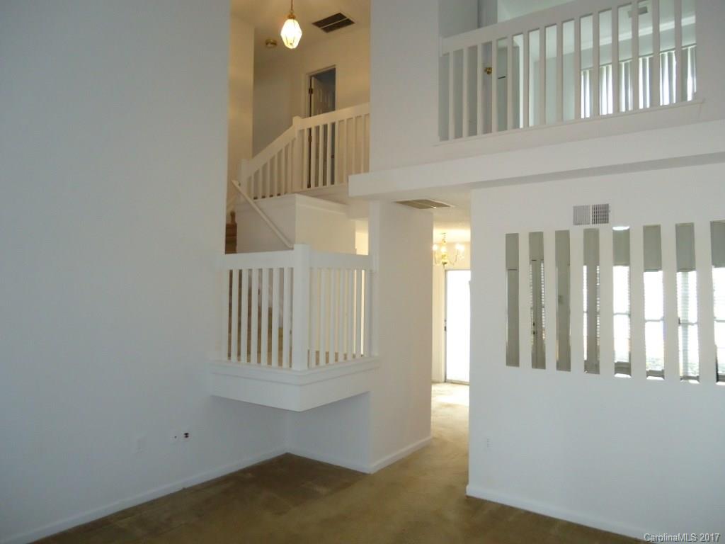 Maple Crest - Residential