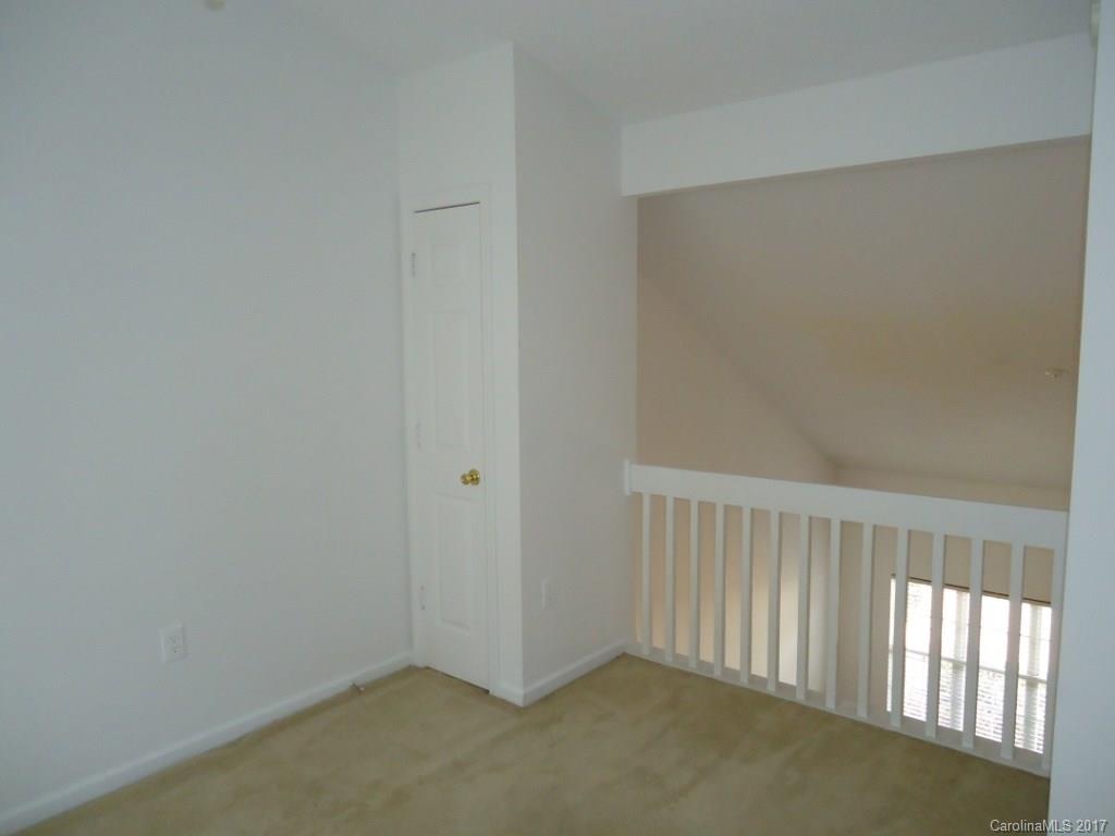 Maple Crest - Residential