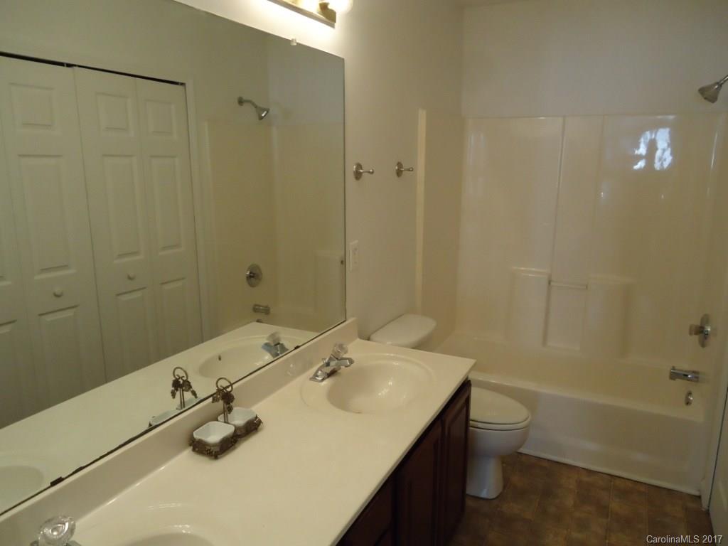 Maple Crest - Residential