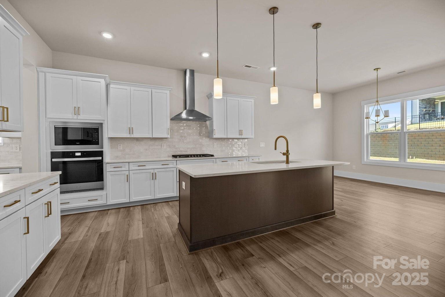 1189 Pinecone Avenue