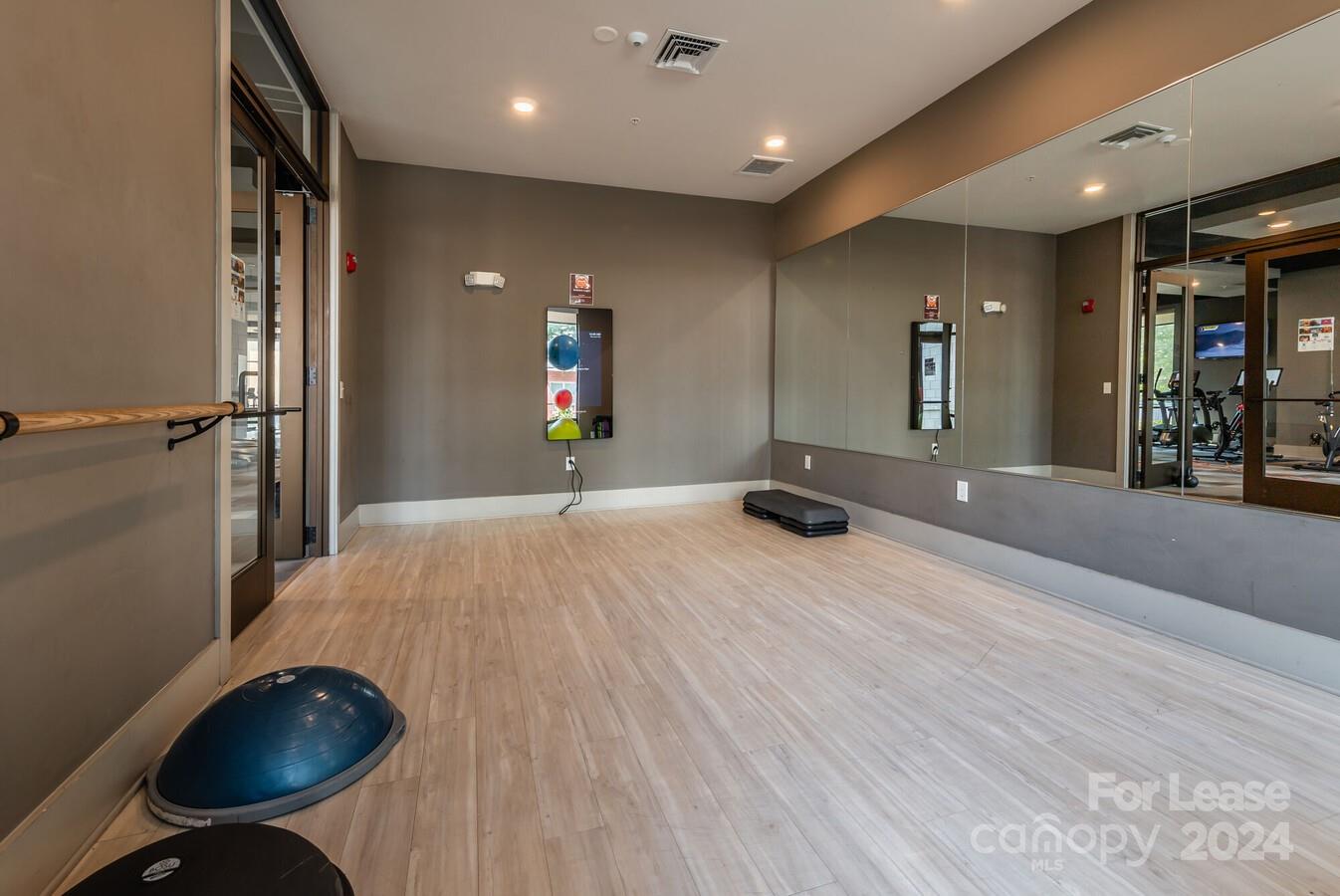 Charlotte, North Carolina 28205, United States, 1 Bedroom Bedrooms, ,1 BathroomBathrooms,Residential,Active,62880