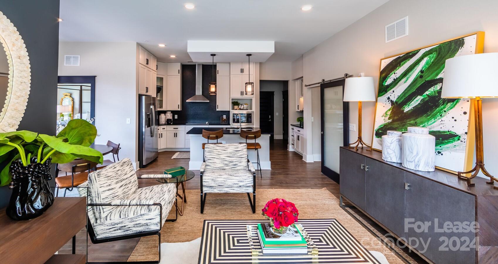 Charlotte, North Carolina 28205, United States, 1 Bedroom Bedrooms, ,1 BathroomBathrooms,Residential,Active,62880