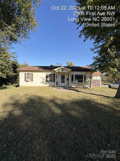 Photo of 2908 1st Avenue NW, Hickory, NC 28601 (MLS # 4329272)