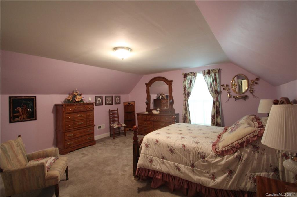 Colonial Woods - Residential