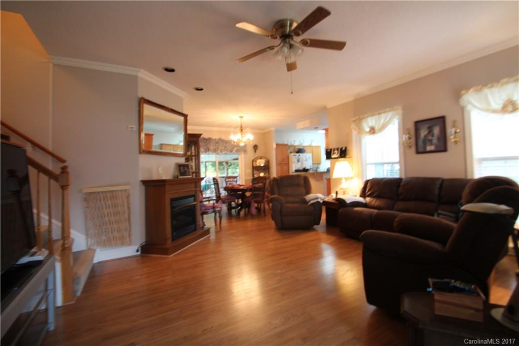 Colonial Woods - Residential