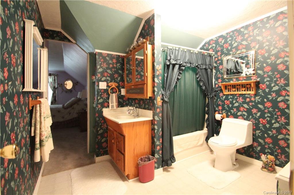 Colonial Woods - Residential