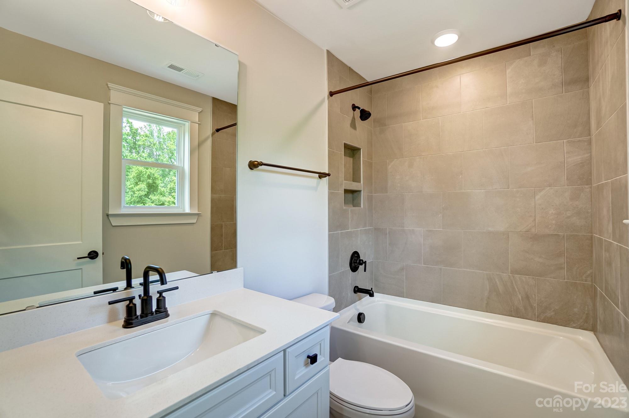 Robinson Oaks - Residential