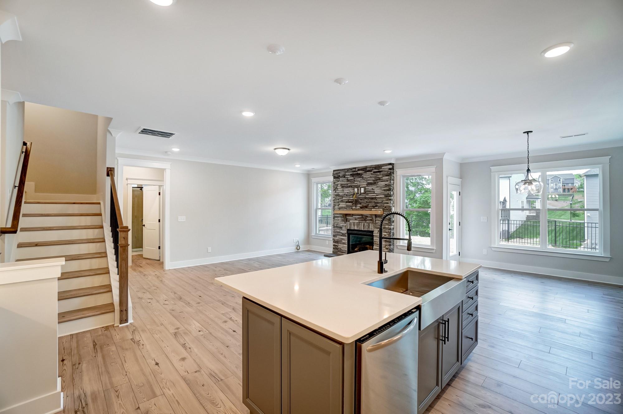 Robinson Oaks - Residential