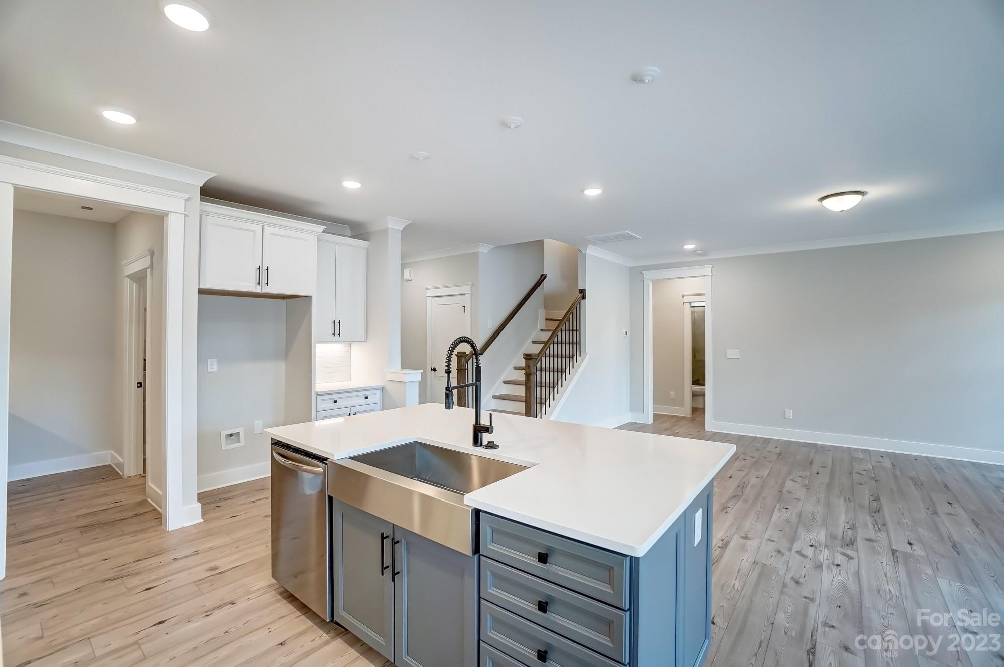 Robinson Oaks - Residential