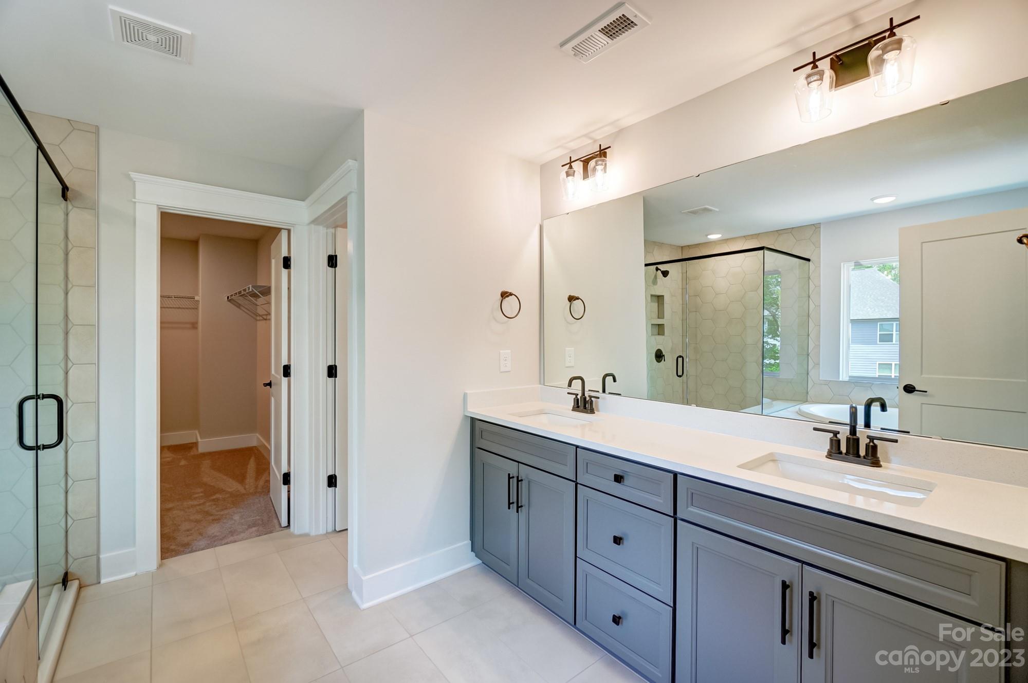 Robinson Oaks - Residential