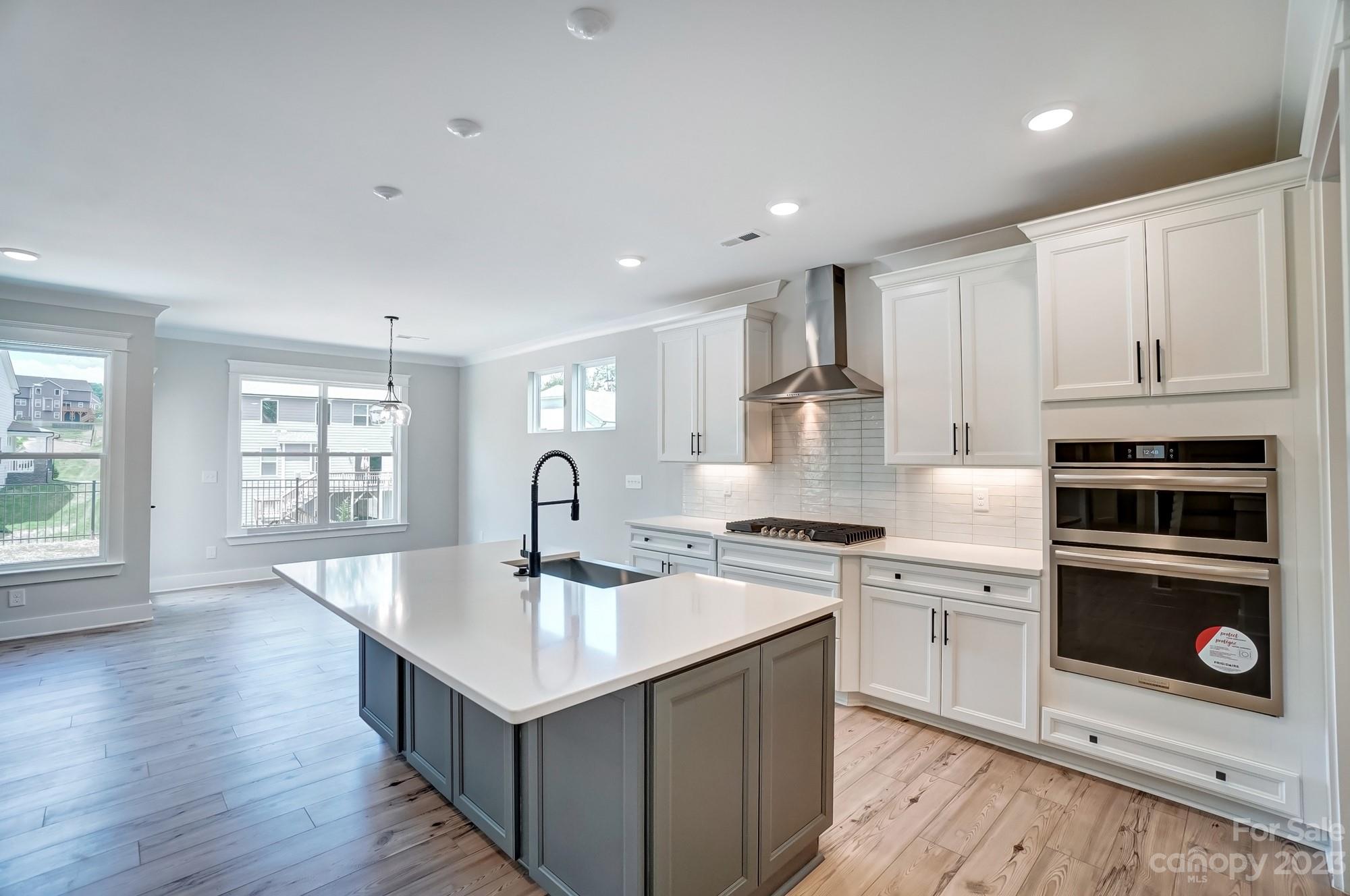 Robinson Oaks - Residential