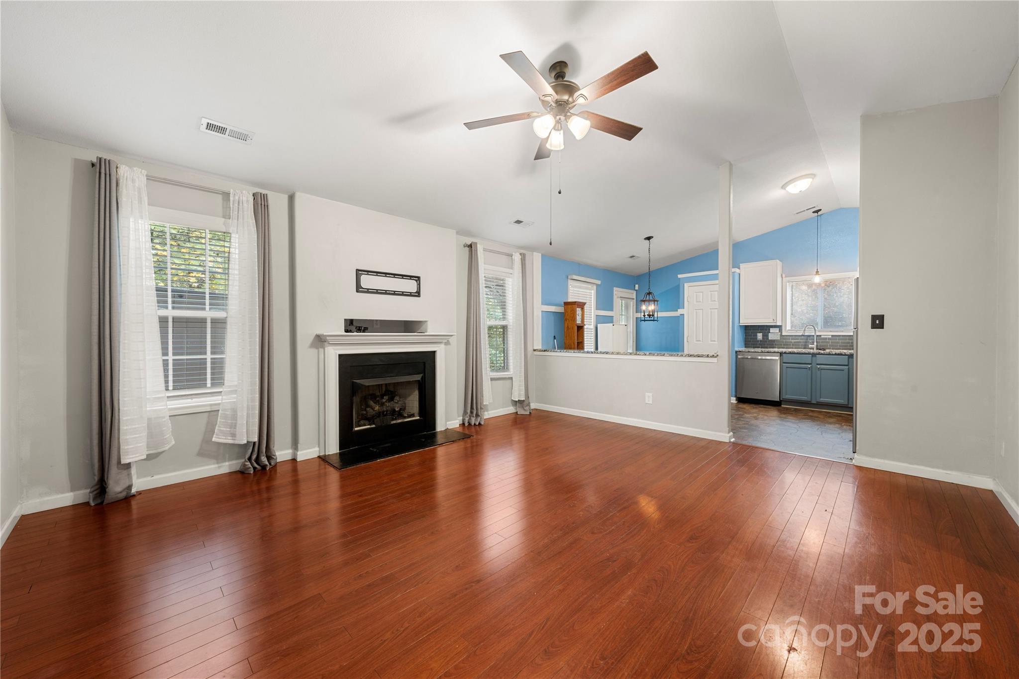 5704 Shining Oak Lane