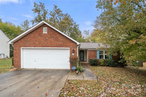 5704 Shining Oak Lane Charlotte NC 28269