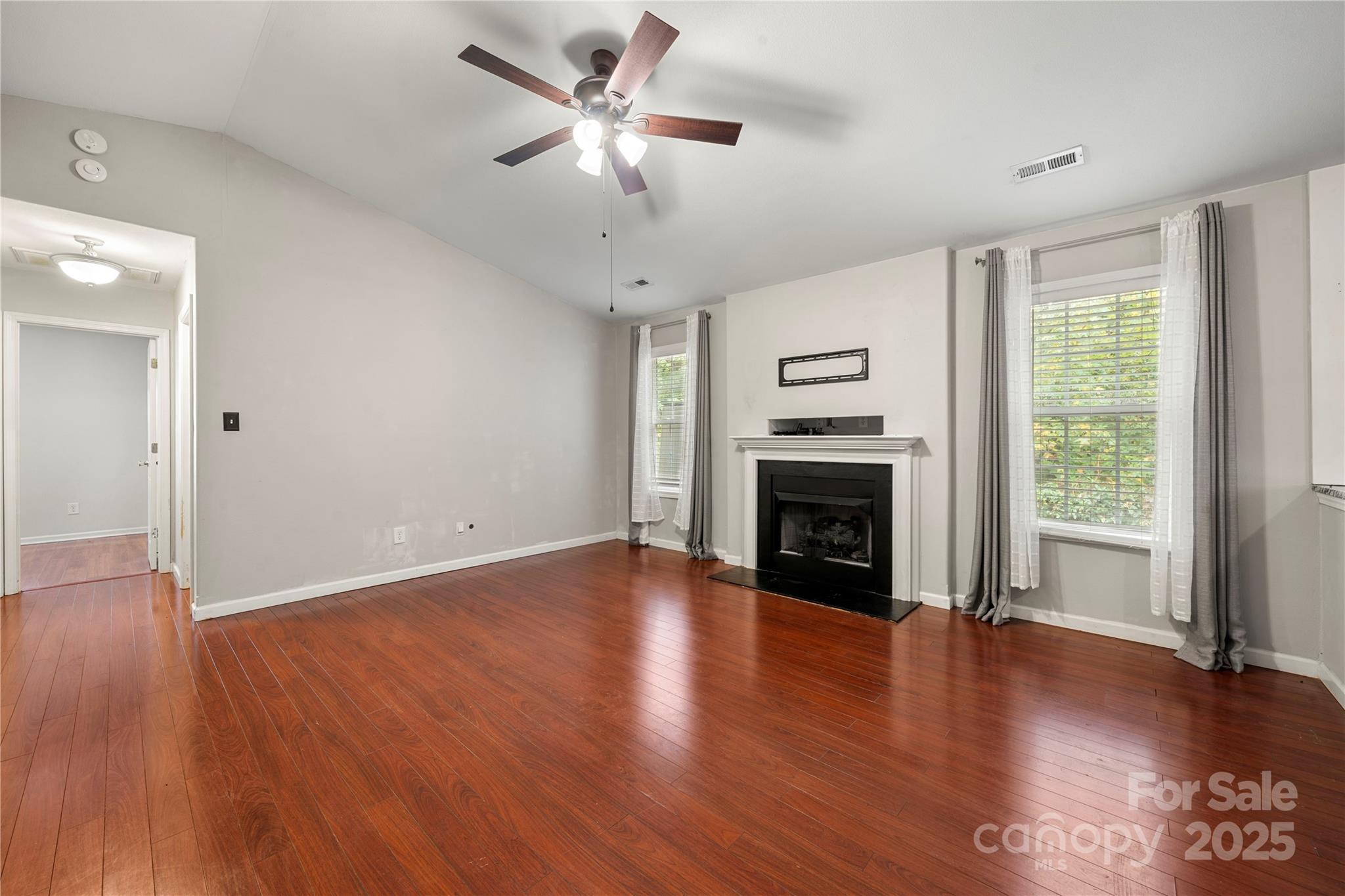 5704 Shining Oak Lane