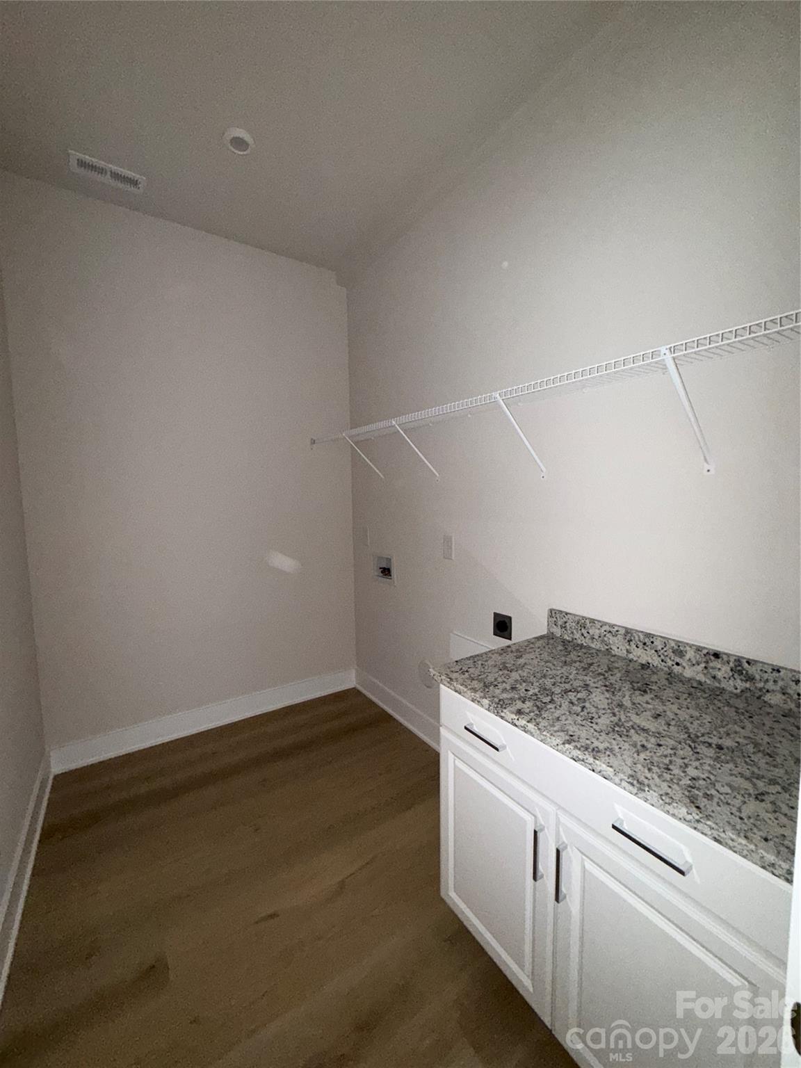 4237 Pinekirk Drive 367