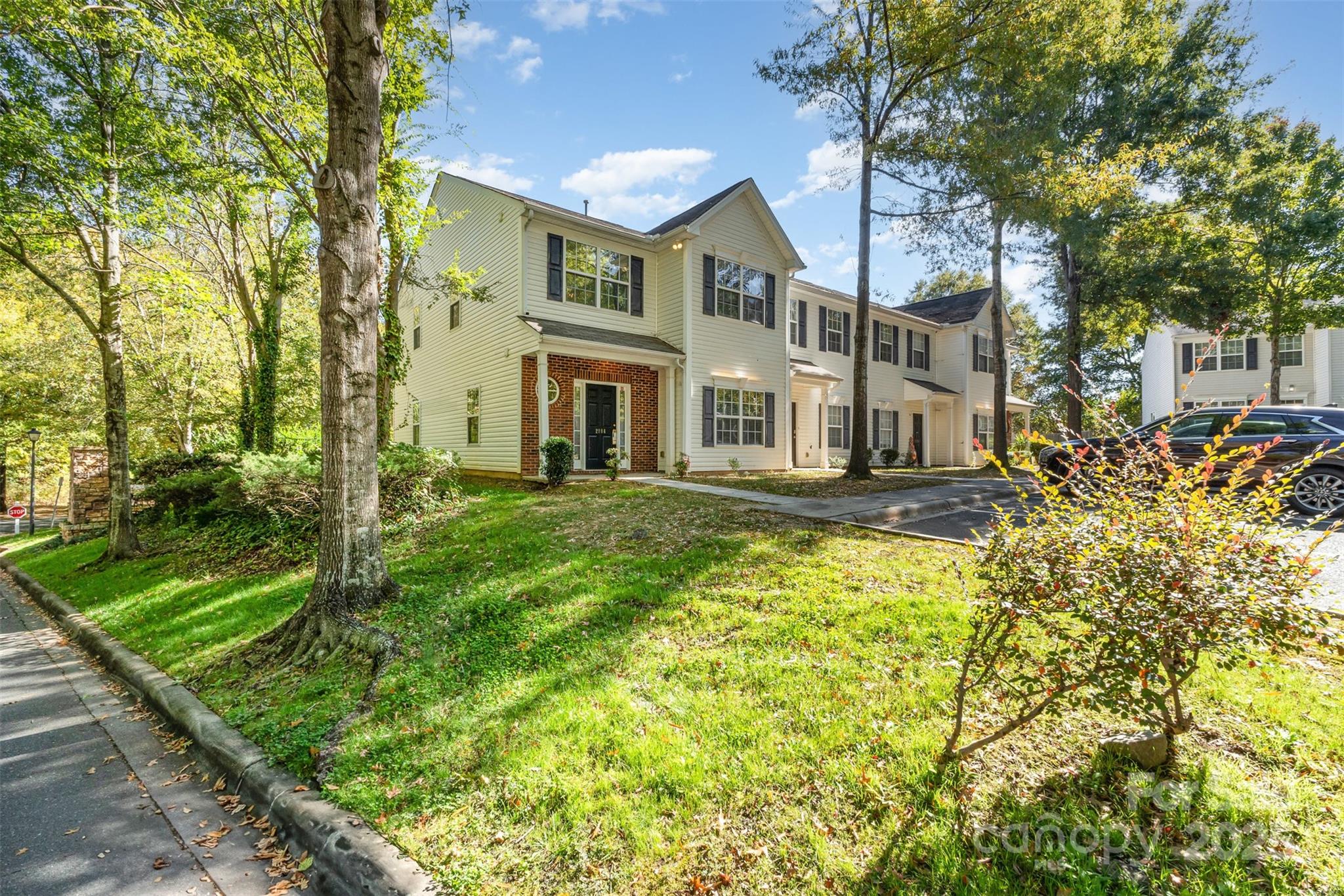 2184 Winthrop Chase Drive