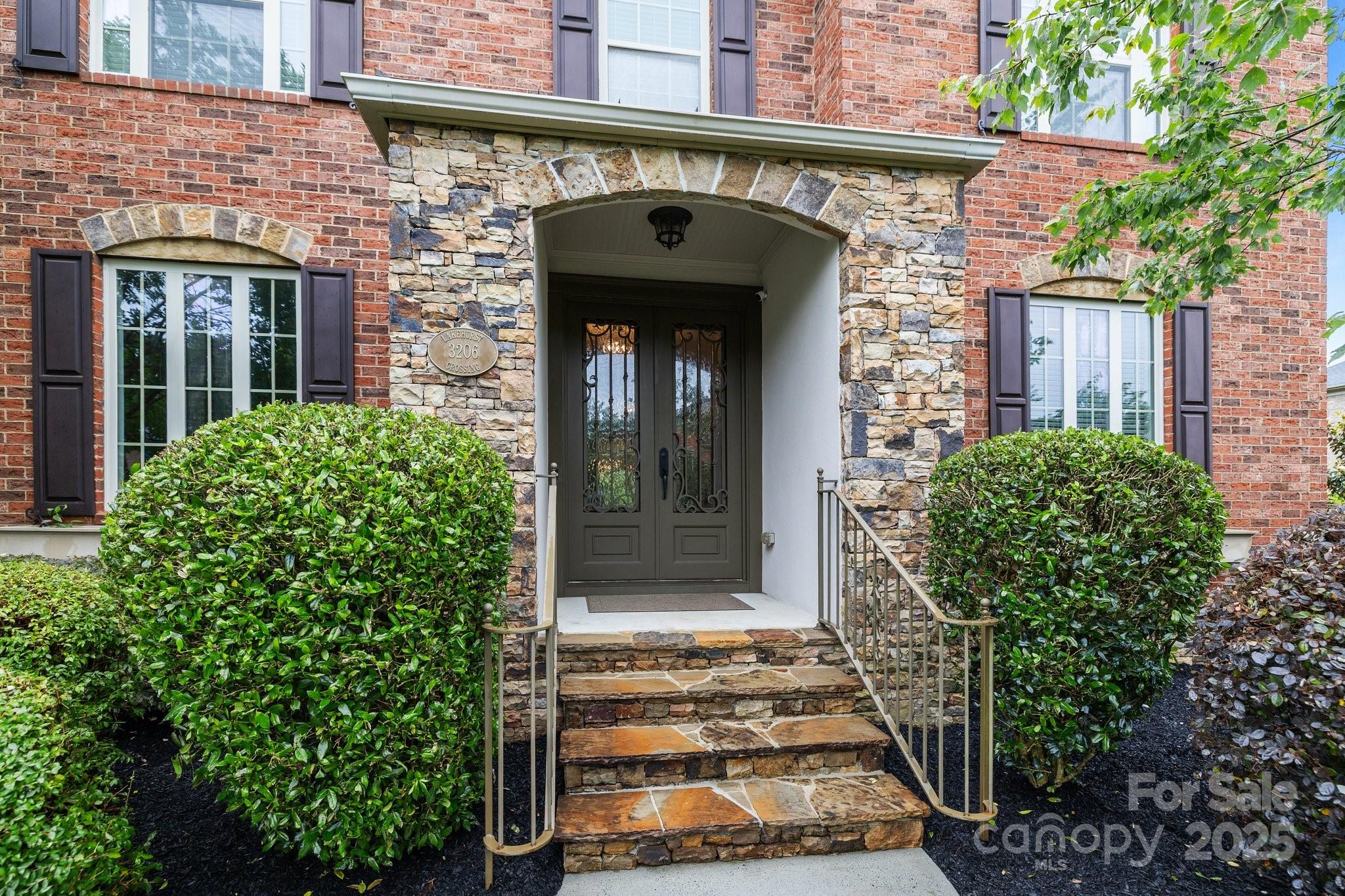 3206 Lakehurst Crossing