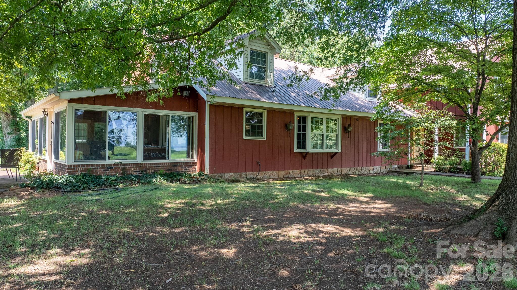 2097 Hermit Trail