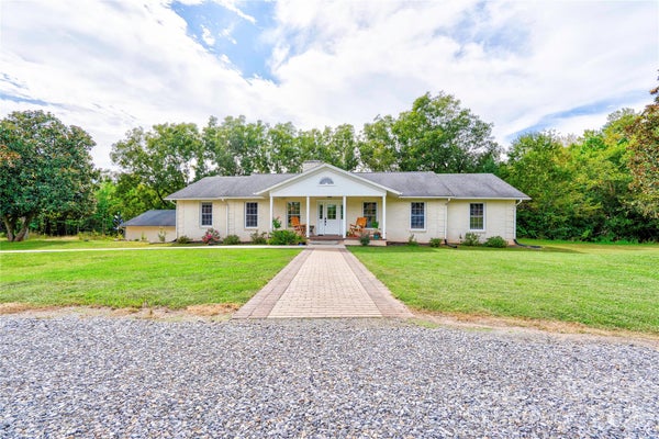 129 CHURCH VIEW DR, LAWNDALE, NC 28090 - Image 28948c65f3b838d5517b25d40e58dc5e/2192811489